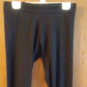 Capri leggings in black